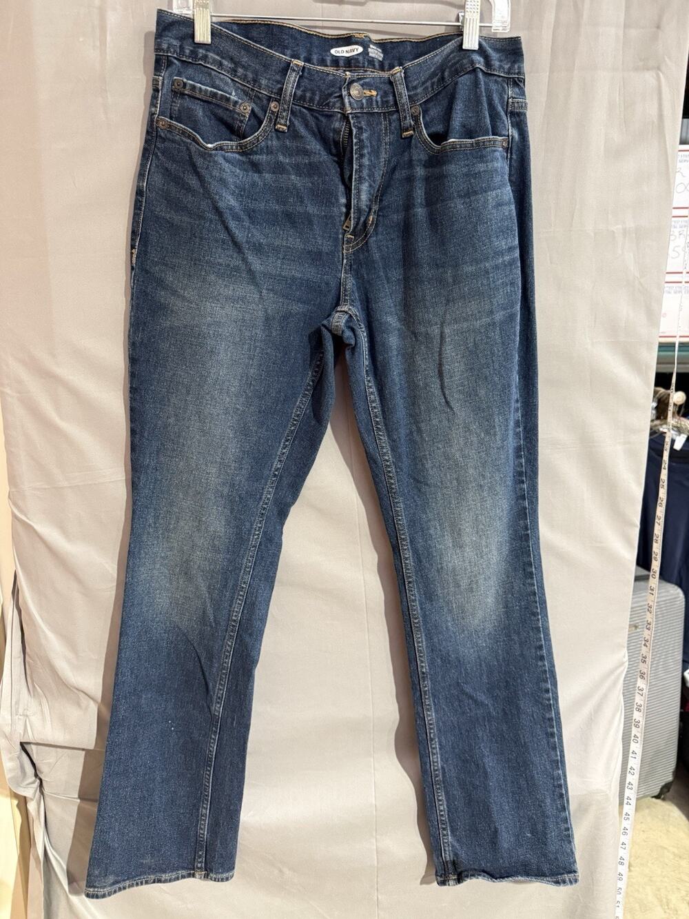 Old Navy Women's Blue Denim Mid Rise fit jeans. Size 30x32 TG2296